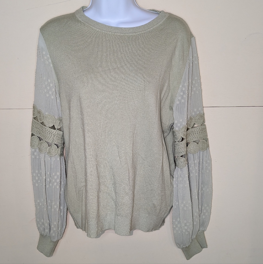 Sioni Lightweight Sweater Sage Green Boho Sleeves